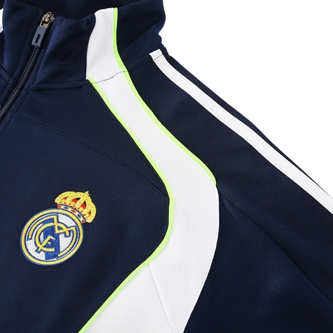 Real Madrid Träningsset (Jacka+Byxor)
2025/26 Mörkblå