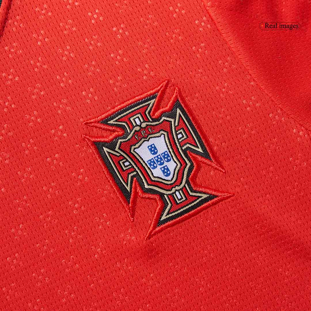 Portugal Hemma Fotbollströja 2025
Fotbollssats Barn