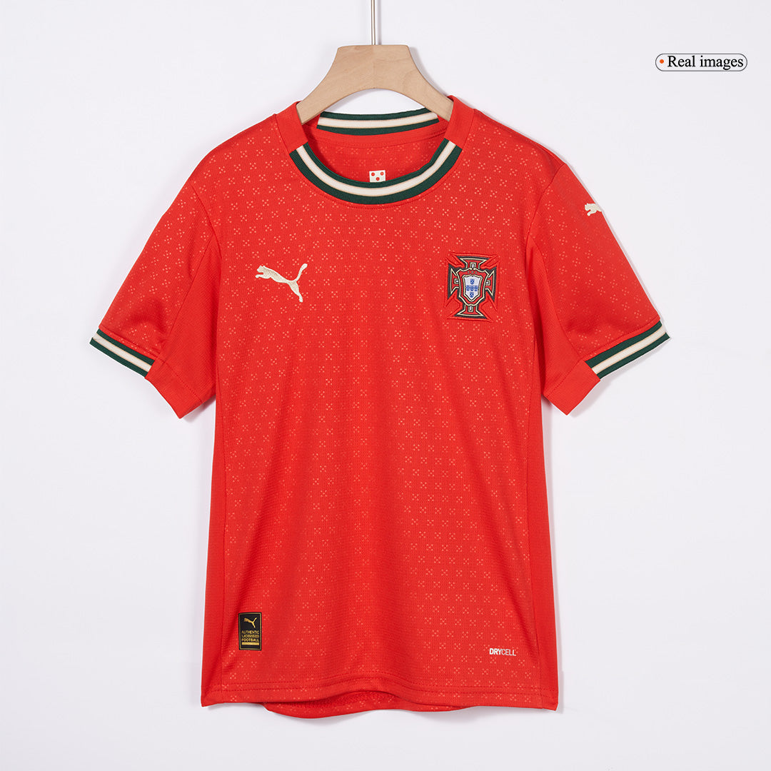 Portugal Hemma Fotbollströja 2025
Fotbollssats Barn