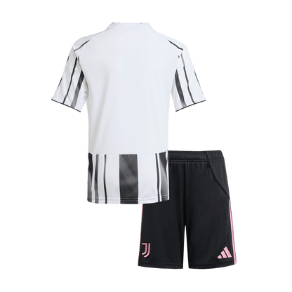 Juventus Hemma Tröja 2025/26 
Fotbollssats Barn stora storlekar