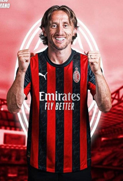 Luka_Modric_in_AC_milan_1.jpg