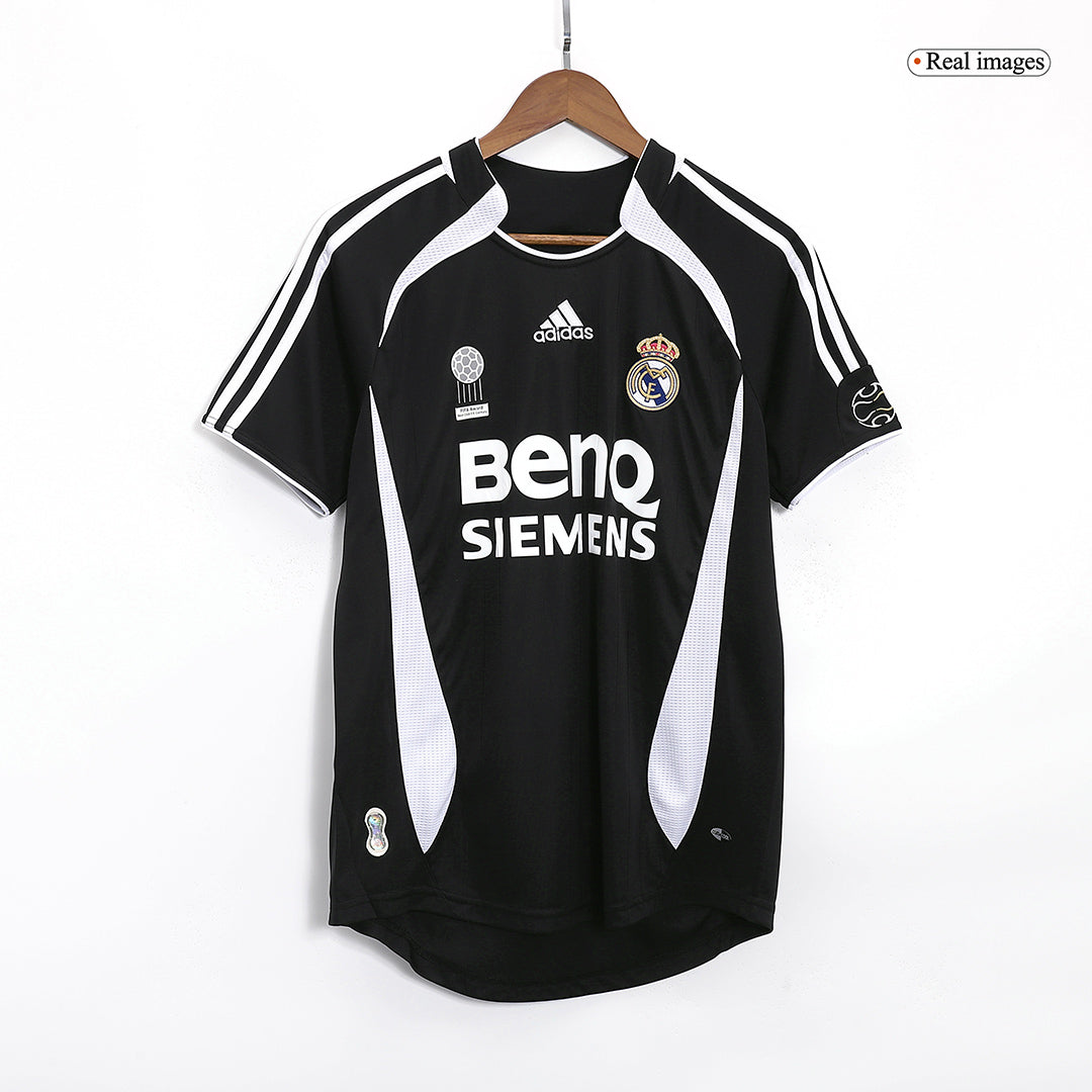 Retro Real Madrid Borta Fotbollströja SERGIO RAMOS #4 2006/07 - Bild 2