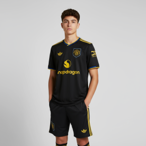 Manchester United Tröja 2025/26 Tredjeställ Svart Barn